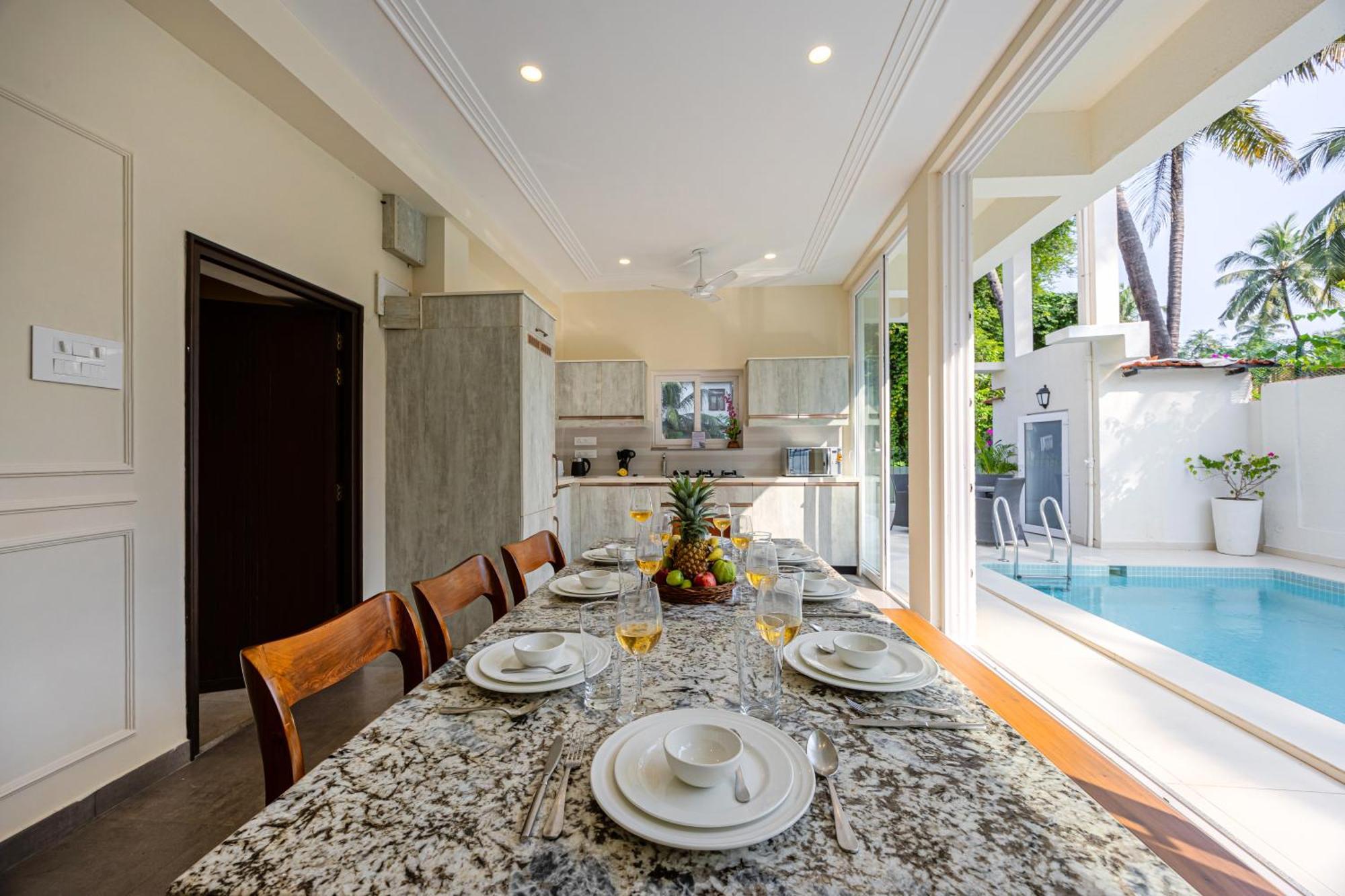 Elivaas 4 Bhk Villa Near Beach With Private Pool & Bar - Casa Boa Vida Candolim Buitenkant foto
