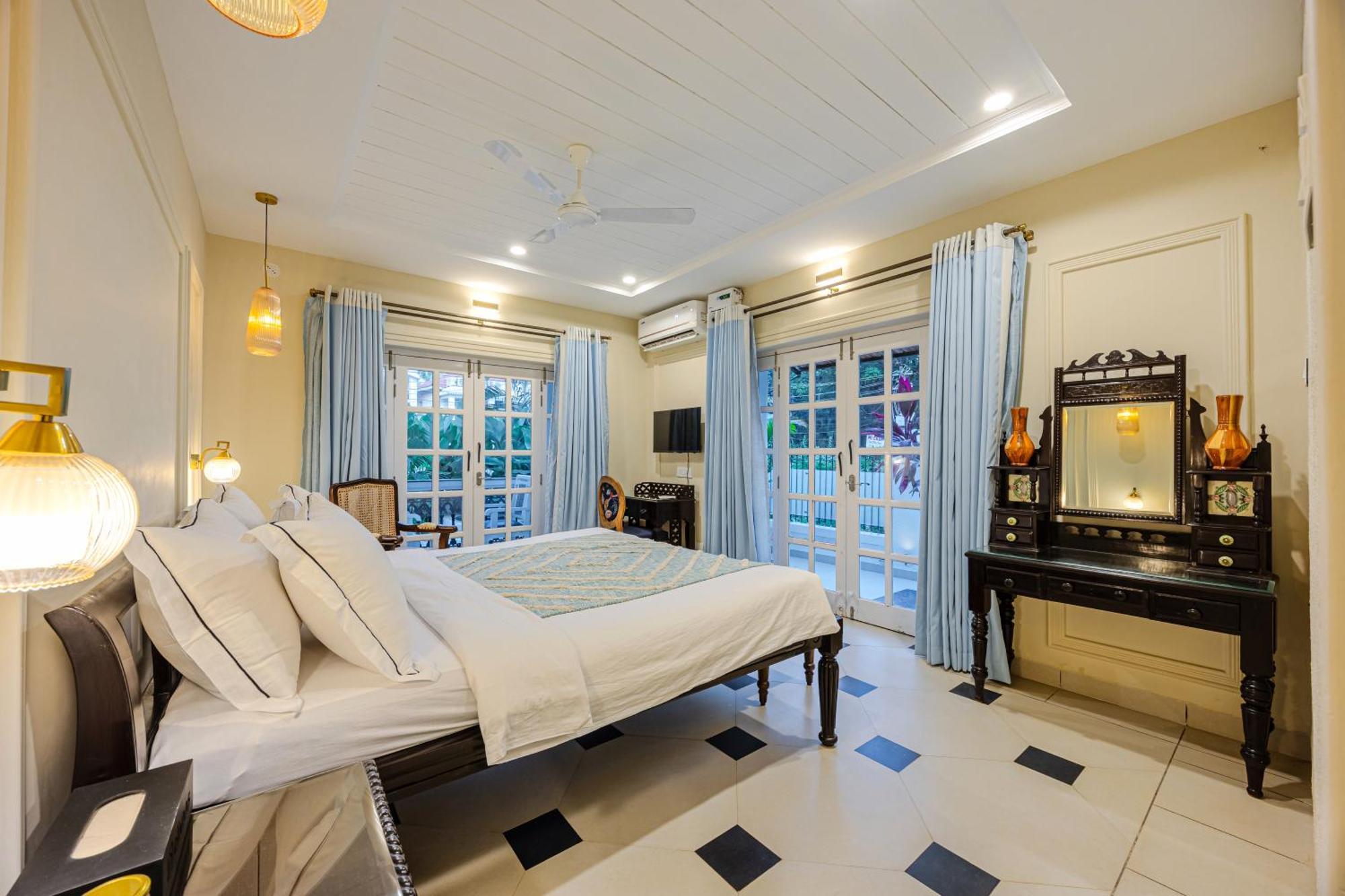 Elivaas 4 Bhk Villa Near Beach With Private Pool & Bar - Casa Boa Vida Candolim Buitenkant foto