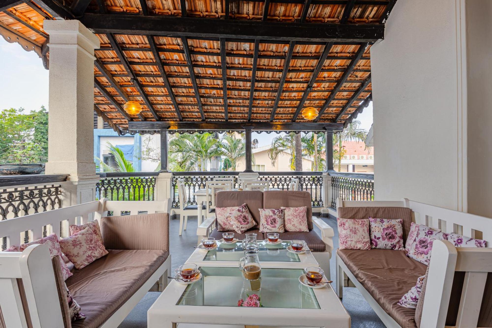 Elivaas 4 Bhk Villa Near Beach With Private Pool & Bar - Casa Boa Vida Candolim Buitenkant foto