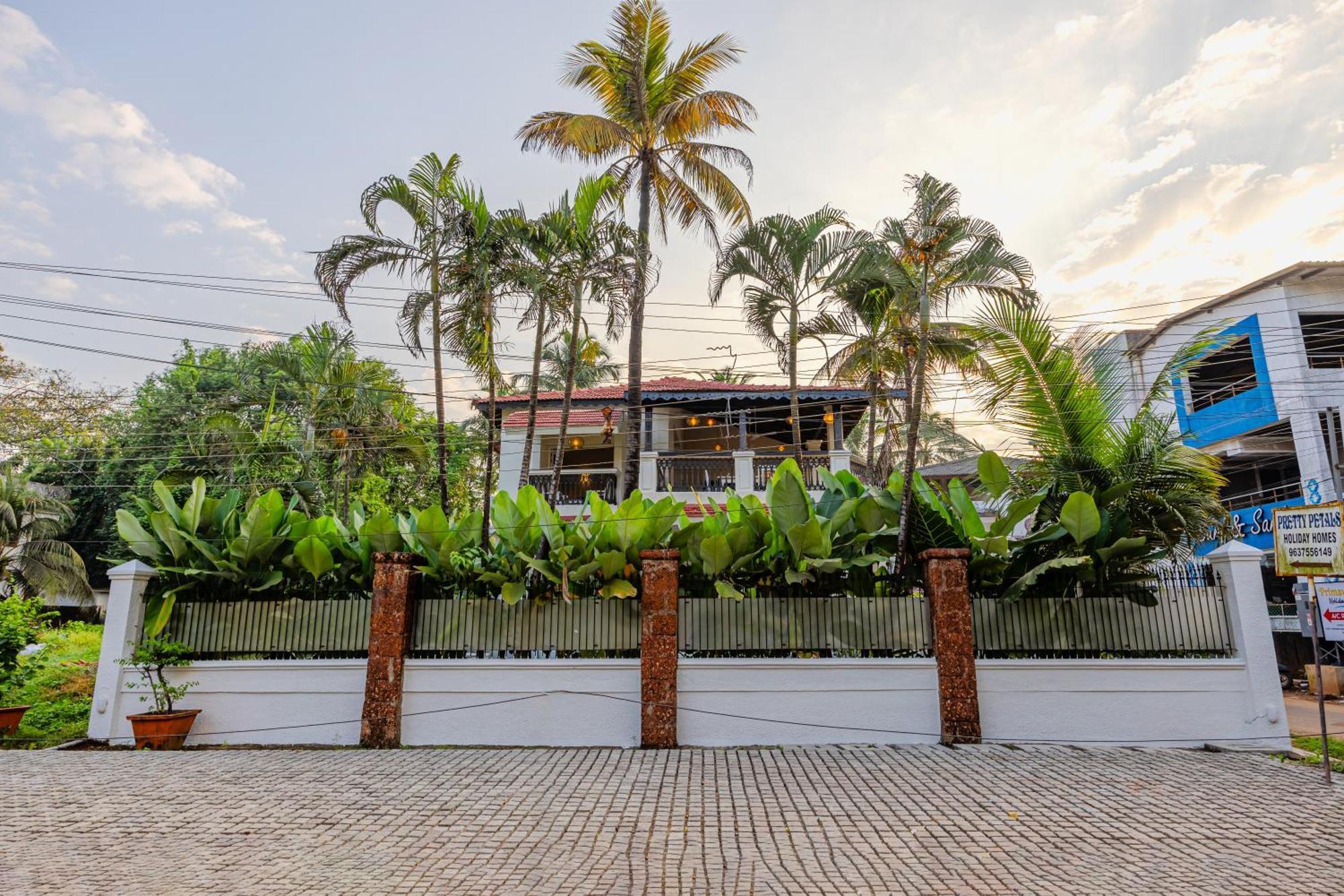 Elivaas 4 Bhk Villa Near Beach With Private Pool & Bar - Casa Boa Vida Candolim Buitenkant foto
